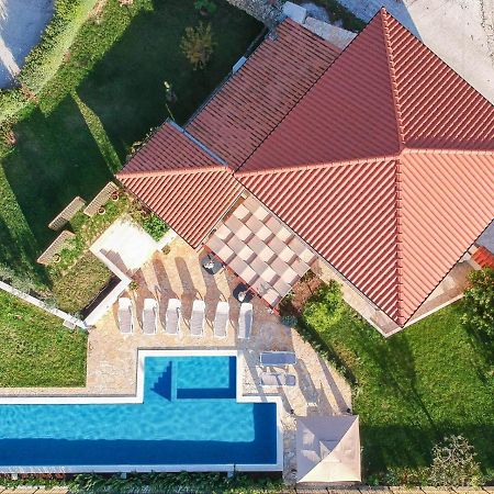 Villa Mater - Luxuriously Equipped Villa With A 15M Long Swimming Pool Žrnovnica Buitenkant foto