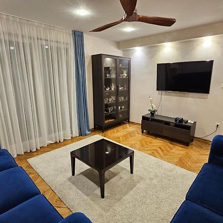 Villa Mater - Luxuriously Equipped Villa With A 15M Long Swimming Pool Žrnovnica Buitenkant foto