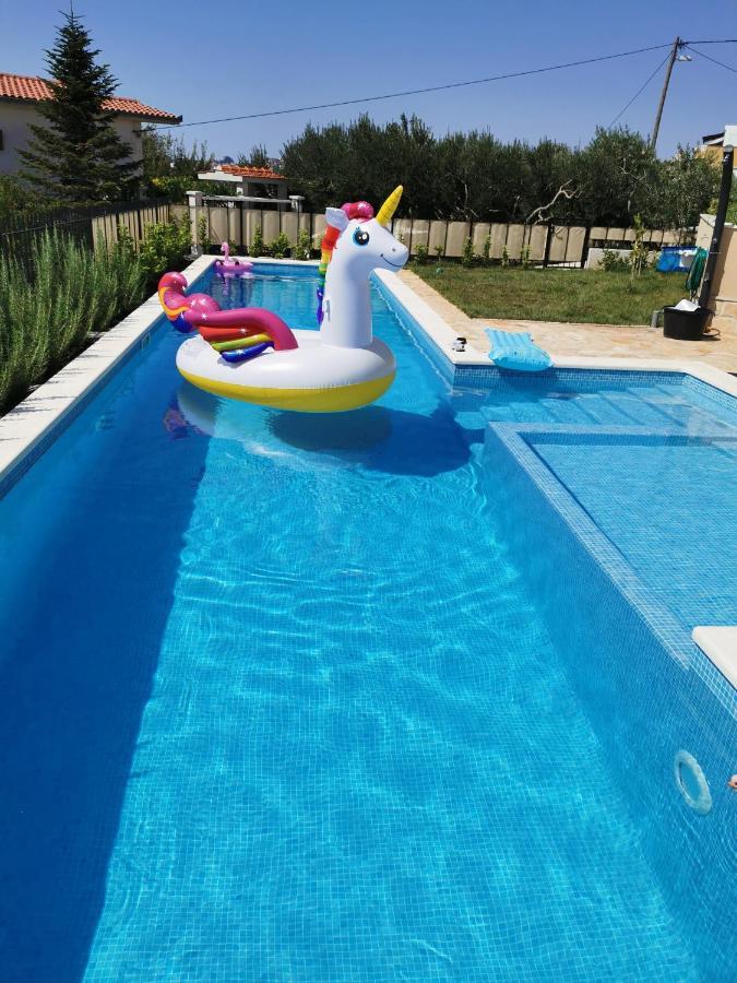 Villa Mater - Luxuriously Equipped Villa With A 15M Long Swimming Pool Žrnovnica Buitenkant foto