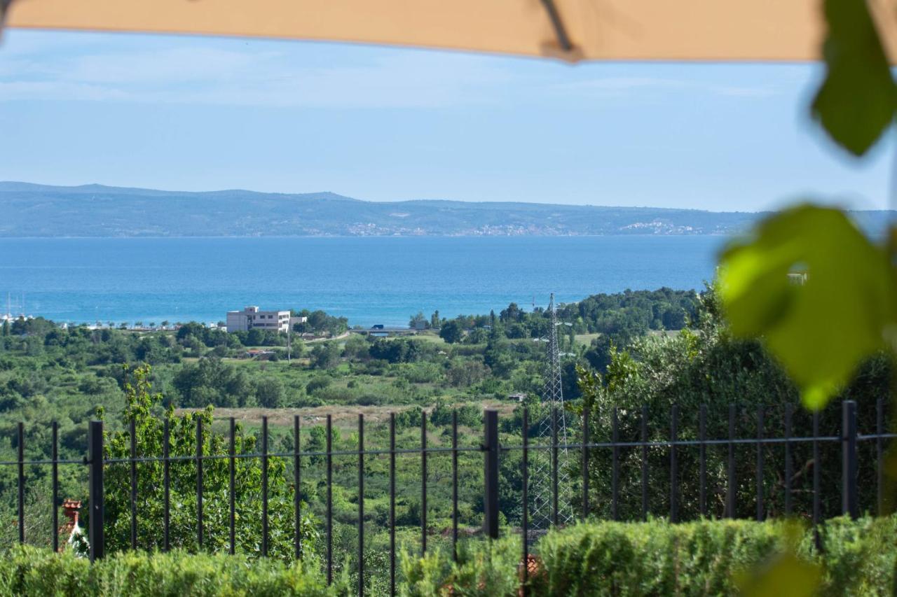 Villa Mater - Luxuriously Equipped Villa With A 15M Long Swimming Pool Žrnovnica Buitenkant foto