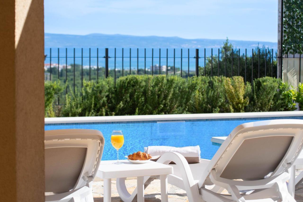 Villa Mater - Luxuriously Equipped Villa With A 15M Long Swimming Pool Žrnovnica Buitenkant foto